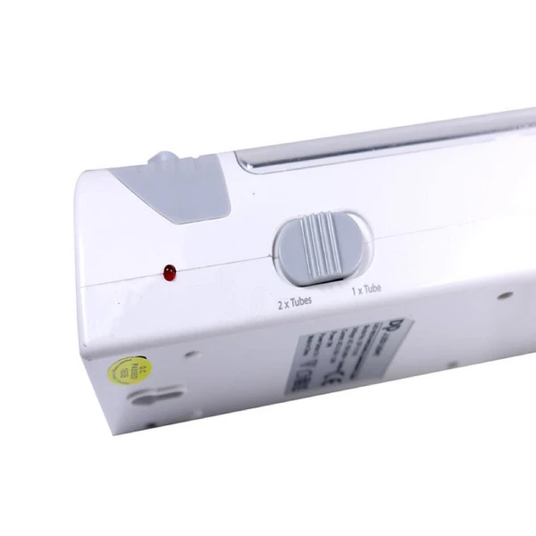 چراغ اضطراری دی پی مدل 7111B SMD-LED ۹ وات با باتری قابل شارژ